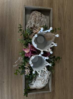 Gesteck auf Tablett mit Krönchen |Handgemacht| Mooie Tijd