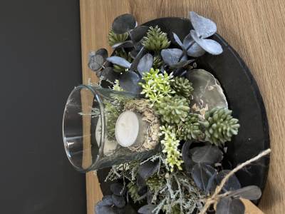 Gesteck auf Holz Tablett Eukalyptus |Handgemacht| Mooie Tijd