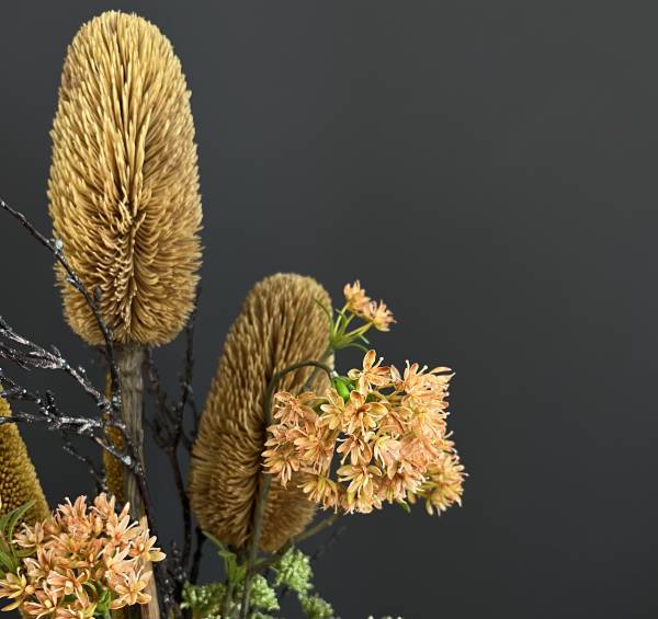 Ausdrucksstarkes Gesteck im Keramikgefäß |Handgemacht| Mooie Tijd