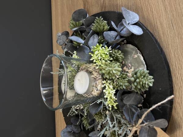 Gesteck auf Holz Tablett Eukalyptus |Handgemacht| Mooie Tijd